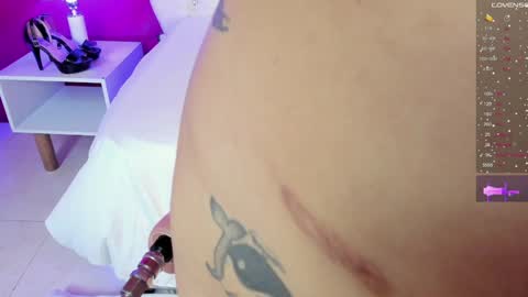 Nahomy Roberts online show from 01/31/25, 03:00