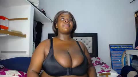 Snapshot of nahybig_boobs chatting on 07/23/26, 02:20 Karatbby online show from 07/23/26, 02:20