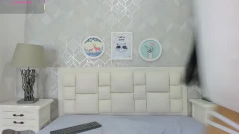 naia_cox online show from 01/16/26, 03:54