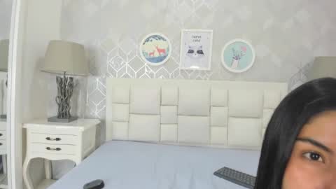 Snapshot of naia_cox chatting on 05/06/26, 03:35 naia_cox online show from 05/06/26, 03:35