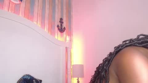 Naia online show from 11/21/25, 09:24