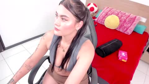 Naia online show from 05/20/26, 03:29