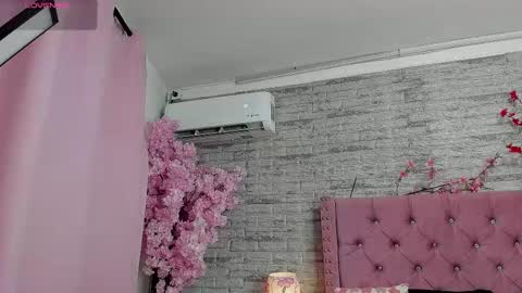 naiawhisper online show from 03/03/26, 12:33