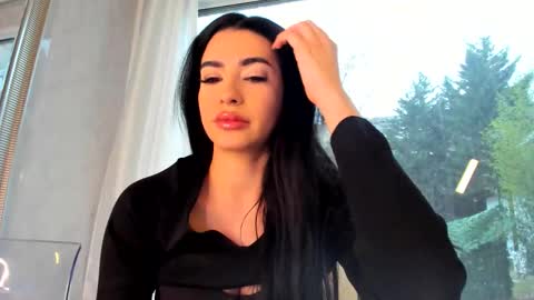 Naila online show from 02/01/26, 07:07