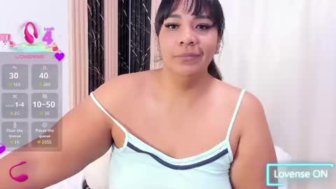 Snapshot of nailha1 chatting on 06/22/26, 10:56 Nailha online show from 06/22/26, 10:56