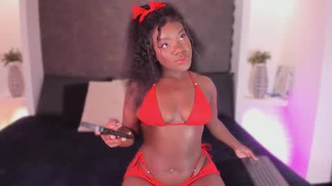 naina deivis33 online show from 06/24/26, 04:00