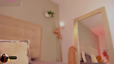 INSTAGRAM  m2221     online show from 04/06/26, 10:05