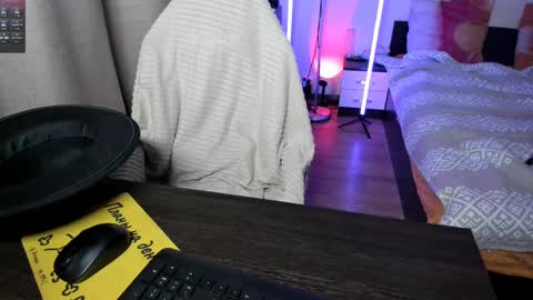 Asy no face  online show from 03/12/25, 04:46