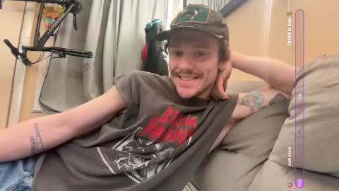 Snapshot of nakedboi420 chatting on 03/01/26, 04:53 mid-west guy living on the east coast trying to figure out where to go next online show from 03/01/26, 04:53