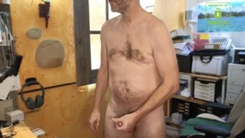 Luke online show from 12/19/24, 05:18