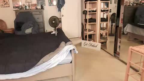 nakedmonkey online show from 05/10/26, 01:11