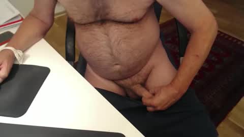 Snapshot of nakedwanker10 chatting on 04/22/26, 05:10 Nakedwanker10 online show from 04/22/26, 05:10