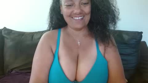 Snapshot of nala_thickk chatting on 04/24/26, 09:28 Nala Thickk online show from 04/24/26, 09:28