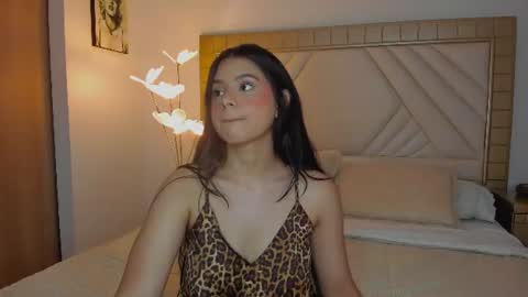 Snapshot of nalah_gomez_ chatting on 07/31/26, 10:31 Nalah online show from 07/31/26, 10:31