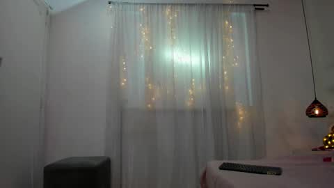 nalamittens online show from 02/12/25, 03:29