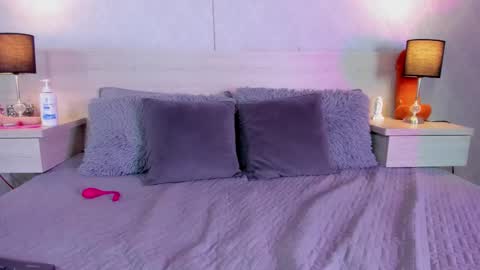 nalamittens online show from 02/21/25, 11:32