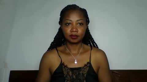 nalinah86 online show from 02/20/26, 03:25