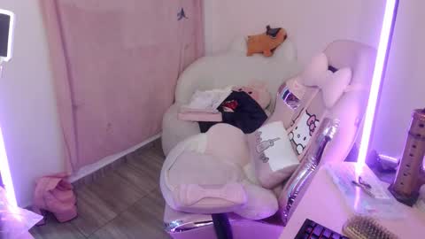 nami_usagi online show from 10/02/25, 01:29