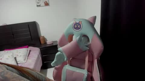 Nami online show from 12/14/25, 02:06