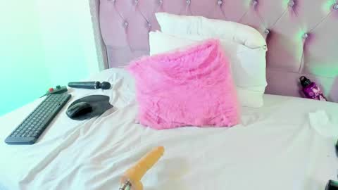 namiko_park online show from 12/26/24, 03:20