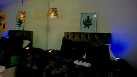 nami online show from 09/16/25, 06:53