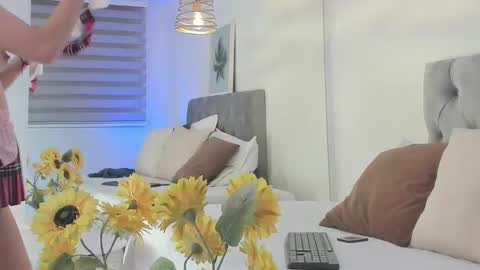 nami online show from 10/03/25, 07:55