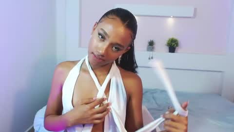 Snapshot of namoismith chatting on 12/23/24, 09:59 Namoi Smith online show from 12/23/24, 09:59