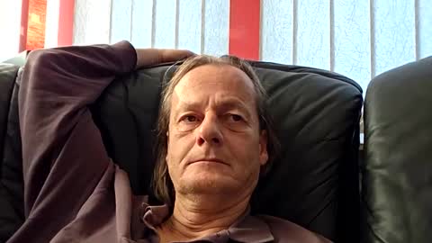 Snapshot of namorreyeb chatting on 11/27/25, 09:55 namorreyeb online show from 11/27/25, 09:55