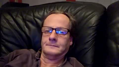 Snapshot of namorreyeb chatting on 11/28/25, 10:34 namorreyeb online show from 11/28/25, 10:34