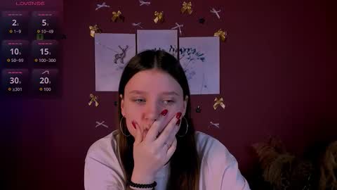 nana_shy_ online show from 12/21/25, 09:38