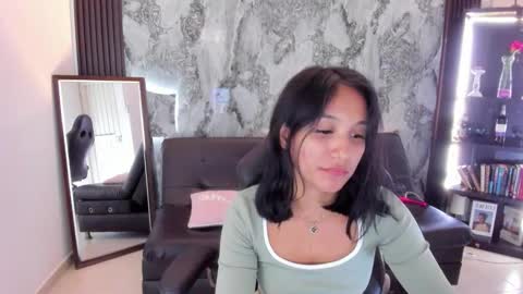 Snapshot of nanami_20 chatting on 03/22/26, 06:44 samantha online show from 03/22/26, 06:44