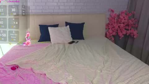 Maeve online show from 02/21/25, 09:11