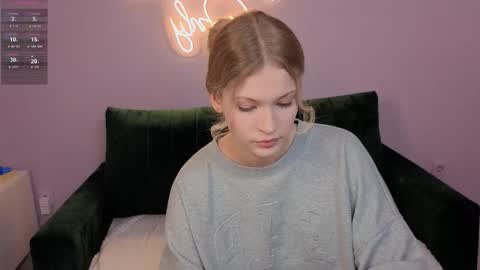 Maeve online show from 11/02/25, 02:41