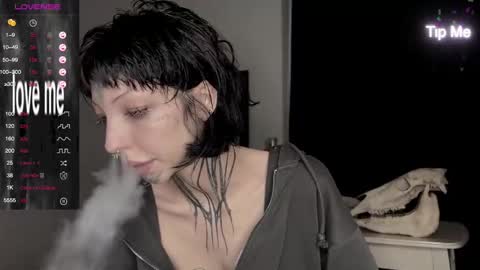 Nana online show from 12/26/24, 12:05