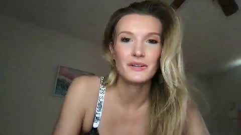 Snapshot of nancy_babe20 chatting on 01/13/26, 07:52 Nancy online show from 01/13/26, 07:52