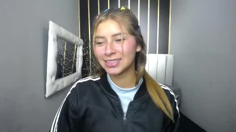 Snapshot of nancy_blonde chatting on 04/29/26, 12:31 nancy blonde online show from 04/29/26, 12:31