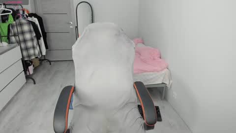 Nancy online show from 01/29/25, 08:40