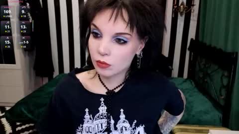 Nancy online show from 11/21/25, 03:38