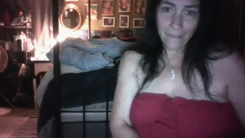 Snapshot of nancybees3 chatting on 06/17/26, 04:59 jasminej online show from 06/17/26, 04:59