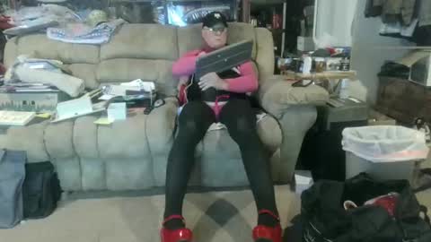 nancyboy_1 online show from 10/24/25, 12:41