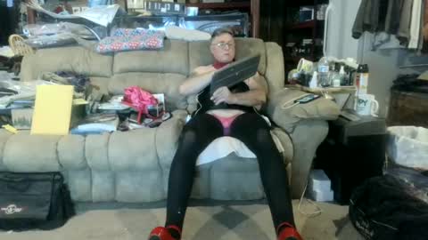 Snapshot of nancyboy_1 chatting on 06/14/26, 09:17 nancyboy_1 online show from 06/14/26, 09:17