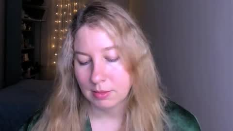 Nancy online show from 04/04/26, 05:54