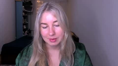 Nancy online show from 04/17/26, 08:01