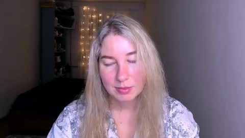 Nancy online show from 04/18/26, 08:42