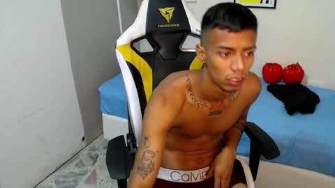 nando_col online show from 10/19/25, 12:06