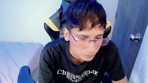 Snapshot of nani_big chatting on 11/08/25, 03:56 NANI online show from 11/08/25, 03:56