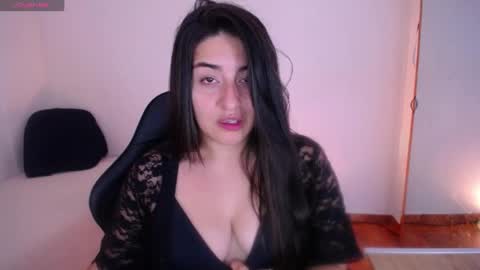 Snapshot of nani_gutierrez chatting on 05/30/26, 09:01 Nani online show from 05/30/26, 09:01