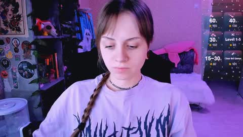 Monday-Friday 12-4 AM and 6-9 AM New York time online show from 02/06/25, 09:06