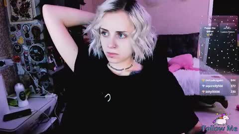 Monday-Friday 12-4 AM and 6-9 AM New York time online show from 11/07/25, 09:15