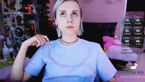 Monday-Friday 12-4 AM and 6-9 AM New York time online show from 11/20/25, 09:36